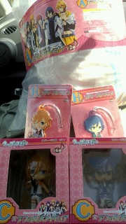 �����v��