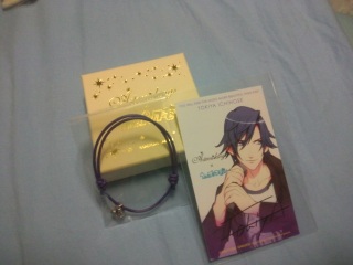 �����v��