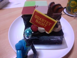 �����v��