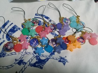 �����v��