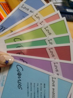 �����v��